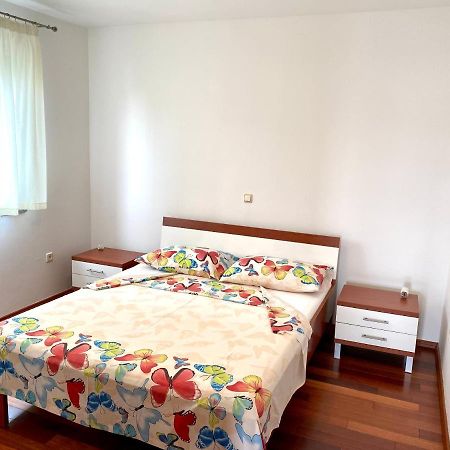 Apartments Malinska - Apartment 4 Екстер'єр фото