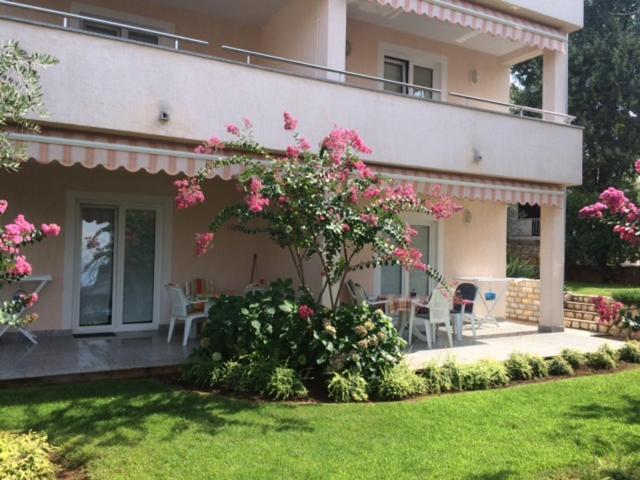 Apartments Malinska - Apartment 4 Екстер'єр фото