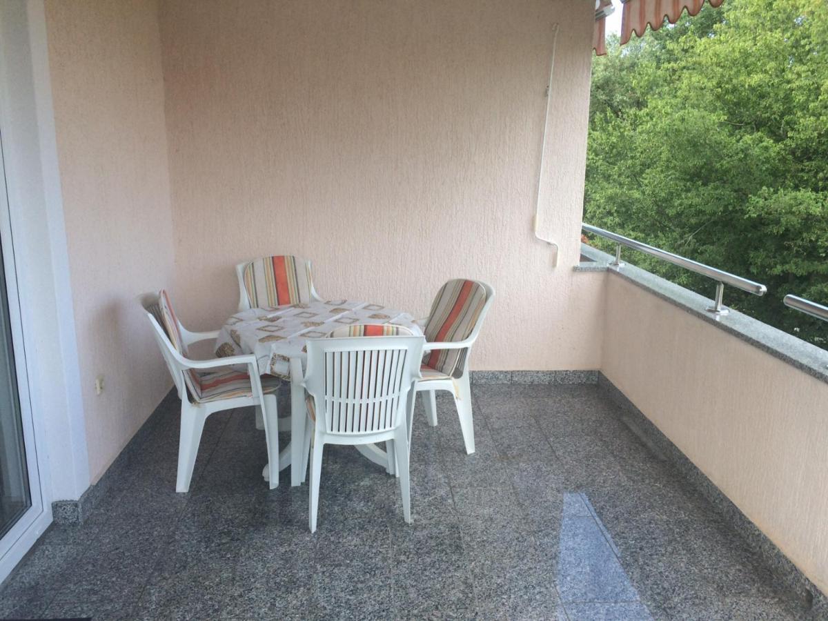 Apartments Malinska - Apartment 4 Екстер'єр фото