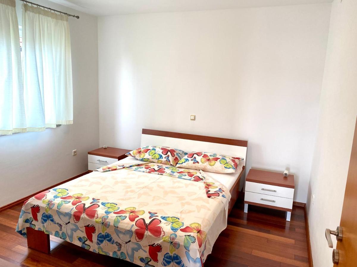 Apartments Malinska - Apartment 4 Екстер'єр фото