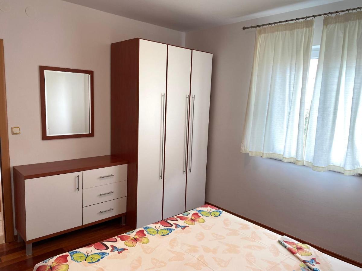 Apartments Malinska - Apartment 4 Екстер'єр фото